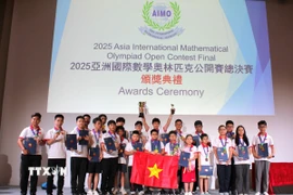 Đoàn AIMO Việt Nam 2025 gặt hái thành công lớn. (Ảnh: Phạm Tuân/TTXVN)