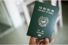 Hộ chiếu Hàn Quốc được xếp hạng là hộ chiếu quyền lực thứ hai thế giới. (Ảnh: Businesskorea)