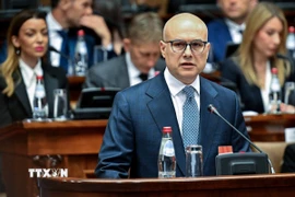 Thủ tướng Serbia Milos Vucevic đã đệ đơn từ chức. (Ảnh: AFP/TTXVN)