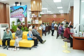 Không gian làm việc hiện đại, khang trang bên trong Trung tâm Phục vụ Hành chính công phường Linh Xuân. (Ảnh: Hữu Duyên/TTXVN)