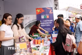 Gian hàng giới thiệu ẩm thực Hoa Kỳ. (Ảnh: Xuân Khu/TTXVN)