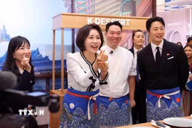 Phu nhân Tổng thống Hàn Quốc Lee Jae Myung, bà Kim Hae Kyung tại Lễ hội Văn hóa và Du lịch Hàn Quốc 2026 tại Hà Nội. (Ảnh: Phạm Kiên/TTXVN)