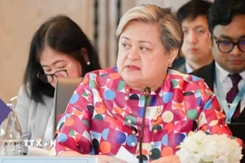 Ngoại trưởng Philippines, bà Maria Theresa Lazaro. (Ảnh: Nikkei Asia/TTXVN)
