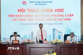 Phó Giáo sư-Tiến sỹ Nguyễn Văn Y, Giám đốc Học viện Cán bộ Thành phố Hồ Chí Minh chủ trì Hội thảo. (Ảnh: Tiến Lực/TTXVN)