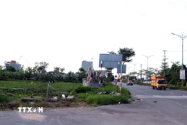 Khu đất ngã tư đường Phạm Bạch Hổ - Trần Hưng Đạo được đem ra đấu giá vào ngày 29/5. (Ảnh; Mạnh Khánh/TTXVN)