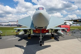 Máy bay chiến đấu đa năng Eurofighter Typhoon của Không quân Đức (Luftwaffe) trong Triển lãm Hàng không ILA Berlin 2016 ở Berlin. (Ảnh: Adobe Stock)