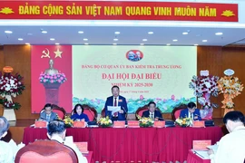Đoàn Chủ tịch điều hành Đại hội. (Ảnh: Báo Nhân Dân)