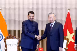 Tổng Bí thư, Chủ tịch nước Tô Lâm tiếp Thủ hiến bang Maharashtra Devendra Fadnavis. (Ảnh: Thống Nhất/TTXVN)