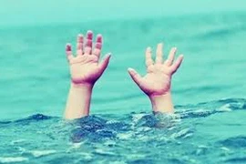Ninh Bình: 3 trẻ rủ nhau tắm biển, một bé tử vong, một bé mất tích