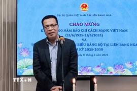 Đại sứ Đặng Minh Khôi phát biểu. (Ảnh: Tâm Hằng/TTXVN)