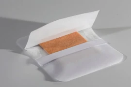 Băng vết thương chứa đồng cho vết loét bàn chân do tiểu đường. (Nguồn: Courtesy)