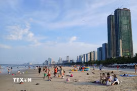 Theo báo cáo từ Booking.com dựa trên dữ liệu tìm kiếm phòng lưu trú cho các chuyến đi từ ngày 1/6 đến 31/8/2026, Đà Nẵng đứng đầu danh sách 10 điểm đến nội địa được du khách Việt tìm kiếm nhiều nhất. (Ảnh: Mỹ Hà/TTXVN)