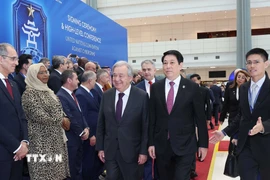 Chủ tịch nước Lương Cường đón Tổng Thư ký Liên hợp quốc António Guterres dự Lễ mở ký và Hội nghị cấp cao Công ước Liên hợp quốc về chống tội phạm mạng tại Hà Nội, từ ngày 25-26/10/2025. (Ảnh: Lâm Khánh/TTXVN)