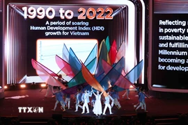 Chương trình nghệ thuật chào mừng Lễ mở ký Công ước Hà Nội. (Ảnh: Phương Hoa/TTXVN)