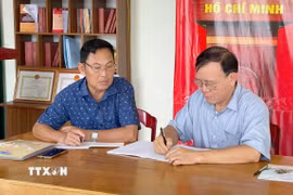 Đảng viên trên địa bàn xã Xuân Trường, tỉnh Ninh Bình luôn phát huy tốt vai trò tiên phong, gương mẫu tại địa phương. (Ảnh: Thùy Dung/TTXVN)