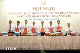 Ngày 22/3, 6 thành phố trực thuộc Trung ương tiến hành ký kết giao ước thi đua năm 2025. (Ảnh: Trung Kiên/TTXVN)