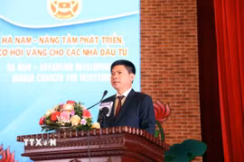 Bí thư Tỉnh ủy, Chủ tịch UBND tỉnh Hà Nam Trương Quốc Huy phát biểu bế mạc hội nghị. (Ảnh: Thanh Tuấn/TTXVN)