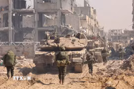 Quân đội Israel được triển khai tại Dải Gaza. (Ảnh: THX/TTXVN)