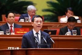 Đồng chí Nguyễn Mạnh Hùng, Ủy viên Trung ương Đảng, Bí thư Đảng ủy, Bộ trưởng Bộ Khoa học và Công nghệ, tham luận về vấn đề “Giải pháp đột phá phát triển khoa học công nghệ, đổi mới sáng tạo và chuyển đổi số quốc gia trở thành động lực chính xác lập mô hình tăng trưởng mới và phát triển bền vững quốc gia”. (Ảnh: TTXVN)