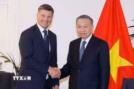 Tổng Bí thư, Chủ tịch nước Tô Lâm tiếp ông Angus Taylor, Lãnh đạo Liên đảng đối lập, Chủ tịch Đảng Tự do Australia. (Ảnh: Thống Nhất/TTXVN)