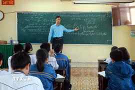 Một tiết học của các học sinh trường THPT chuyên Lê Hồng Phong, Ninh Bình. (Ảnh: Nguyễn Lành/TTXVN)