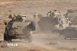 Binh sỹ Lực lượng Vệ binh cách mạng Hồi giáo Iran (IRGC) tham gia một cuộc tập trận. (Ảnh: AFP/TTXVN)