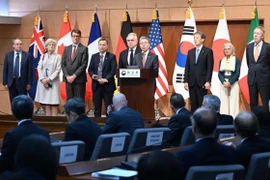 Thứ trưởng Ngoại giao Hàn Quốc Kim Hong-kyun phát biểu trong cuộc họp báo tại trụ sở bộ ở Seoul ngày 16/10/2024 thông báo về việc thành lập Đội giám sát trừng phạt đa phương đối với Triều Tiên. (Ảnh: Yonhap)