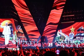 Chương trình nghệ thuật chính luận “Tổ quốc trong tim” nhân kỷ niệm 80 năm Cách mạng tháng Tám và Quốc khánh 2/9/2025. (Ảnh: Thanh Tùng/TTXVN)