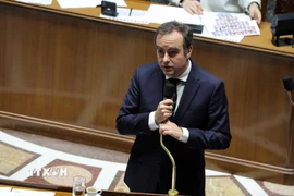 Thủ tướng Pháp Sebastien Lecornu phát biểu trước Quốc hội tại Paris ngày 14/1/2026. (Ảnh: THX/TTXVN)