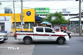 Hiện trường vụ xả súng tại chợ Or Tor Kor ở Bangkok, Thái Lan, ngày 28/7/2025. (Ảnh: THX/TTXVN)