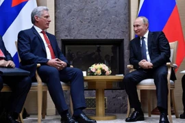 Tổng thống Nga Vladimir Putin gặp người đồng cấp Cuba Miguel Diaz-Canel tại Moskva ngày 29/10/2019. (Ảnh: Reuters)