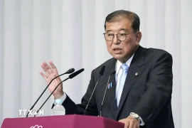 Thủ tướng Nhật Bản Ishiba Shigeru phát biểu họp báo tại Tokyo. (Ảnh: Kyodo/TTXVN)