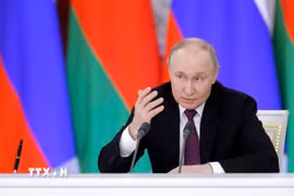 Tổng thống Nga Vladimir Putin trong cuộc họp báo tại Moskva, ngày 13/3/2025. (Ảnh: france24.com/TTXVN)