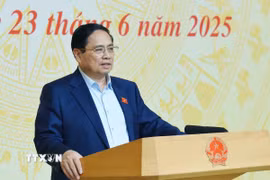 Thủ tướng Phạm Minh Chính chủ trì Hội nghị tổng kết đợt cao điểm đấu tranh ngăn chặn buôn lậu, gian lận thương mại, hàng giả. (Ảnh: Dương Giang/TTXVN)