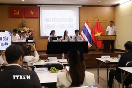 Đại sứ Phạm Việt Hùng phát biểu chỉ đạo tại đại hội. (Ảnh: Đỗ Sinh/TTXVN)