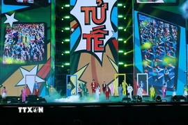 Chương trình nghệ thuật đặc biệt “Tôi yêu Tổ quốc tôi” tại Lễ bế mạc Triển lãm Thành tựu Đất nước 80 năm. (Ảnh: Dương Giang/TTXVN)