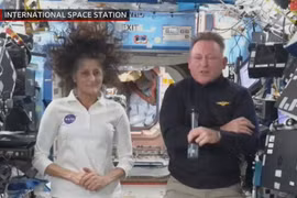 Hai phi hành gia Mỹ Butch Wilmore (phải) và Suni Williams bị mắc kẹt trên ISS sắp được trở về nhà. (Ảnh: NASA)