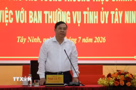 Ủy viên Bộ Chính trị, Phó Thủ tướng Thường trực Chính phủ Phạm Gia Túc phát biểu chỉ đạo tại buổi làm việc với Ban Thường vụ Tỉnh ủy Tây Ninh. (Ảnh: Bùi Giang/TTXVN)