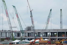 Một tòa nhà trung tâm dữ liệu đang được xây dựng tại Công viên công nghệ Sedenak ở bang Johor của Malaysia, tháng 9/2024. (Ảnh: AP)