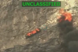 Quân đội Mỹ tấn công một tàu bị cáo buộc chở ma túy ở vùng Caribe. (Nguồn: Tài khoản Truth Social của Tổng thống Donald Trump)