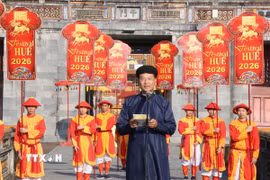 Giám đốc Trung tâm Bảo tồn Di tích Cố đô Huế Hoàng Việt Trung phát biểu tại buổi lễ. (Ảnh: Mai Trang/TTXVN)