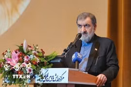 Cựu Tư lệnh Lực lượng Vệ binh Cách mạng Hồi giáo (IRGC) Mohsen Rezaei được bổ nhiệm làm Thư ký Hội đồng An ninh quốc gia Tối cao, thay thế ông Mohammad Bagher Zolghadr. (Nguồn: IRNA/TTXVN)