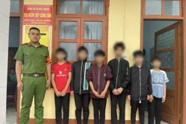 Công an triệu tập 6 thiếu niên liên quan vụ ném đá làm vỡ kính lái xe ôtô chạy trên cao tốc. (Ảnh: VOV)