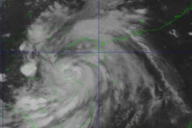 Hình ảnh cơn bão số 10 chụp qua vệ tinh hồi 20h ngày 28/9. (Nguồn: nchmf)