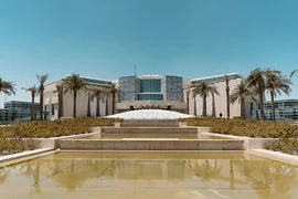 Phu nhân Thủ tướng Việt Nam và Kuwait thăm Bảo tàng Cung Al-Salam