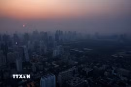Khói mù ô nhiễm bao phủ thủ đô Bangkok, Thái Lan. (Ảnh: REUTERS/TTXVN)