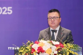 Ông Lê Quốc Minh, Ủy viên Ban Chấp hành Trung ương Đảng, Phó Trưởng Ban Tuyên giáo Trung ương, Tổng biên tập báo Nhân Dân, Bí thư Đảng đoàn, Chủ tịch Hội Nhà báo Việt Nam phát biểu tại lễ bế mạc diễn đàn Báo chí toàn quốc năm 2025. (Ảnh: Thành Phương/TTXVN)