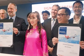 Vietjet đặt hàng mới 100 máy bay A320/A321neo tại Paris Airshow.