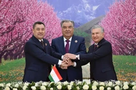 Uzbekistan, Tajikistan và Kyrgyzstan ký thỏa thuận biên giới lịch sử tại Khujand. (Nguồn: daryo)