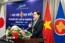 Tổng Lãnh sự Việt Nam tại Fukuoka Vũ Chi Mai phát biểu chỉ đạo đại hội. (Ảnh: Phạm Tuân/TTXVN)